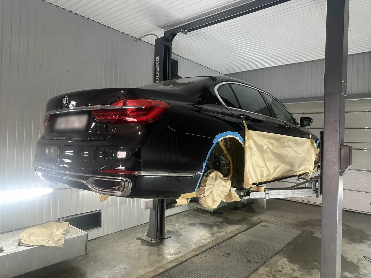 Защита кузова BMW 730 перед нанесением антикора - Антикоррозийная обработка BMW 730 материалами DINITROL