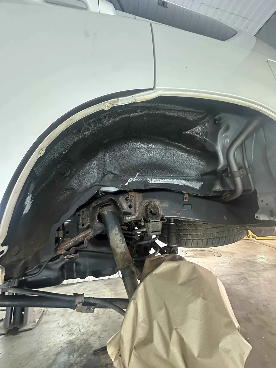 Антикоррозийная обработка Toyota Land Cruiser Prado материалами DINITROL